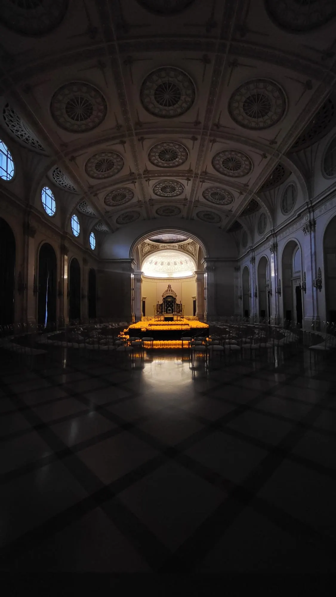La lumina lumânării