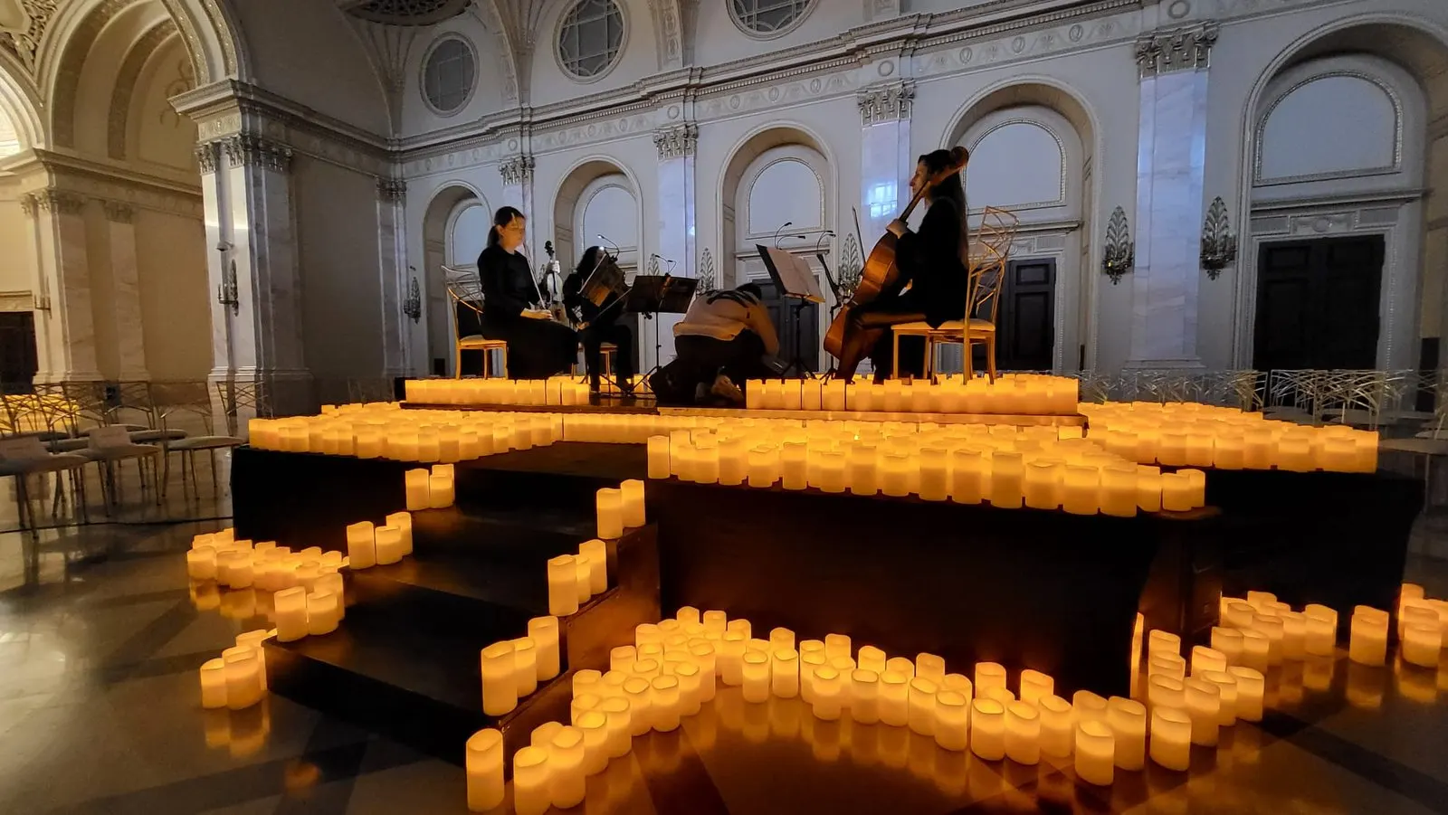 La lumina lumânării