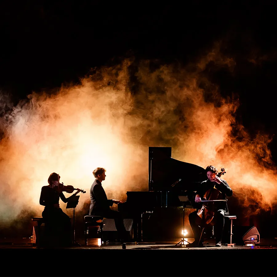 Concert pe scena Teatrului Godot